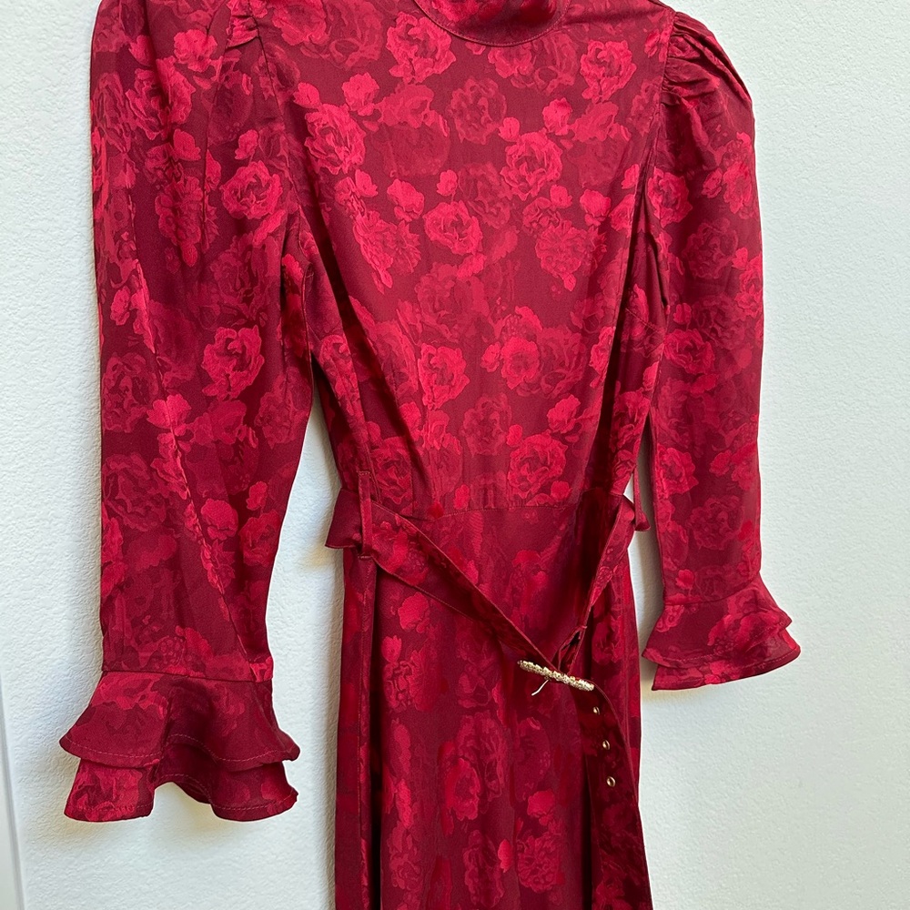 BRAND NEW RAHI Flora Belted Midi Dress - Picture 13 of 14